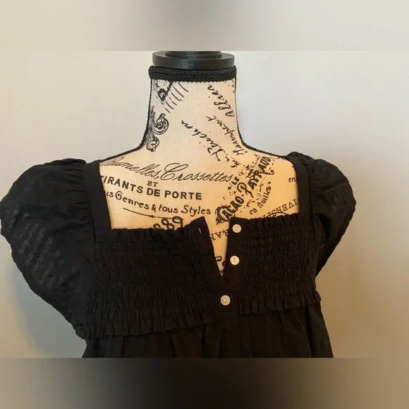 Old Navy black button-up top, size Small - Picture 4 of 4